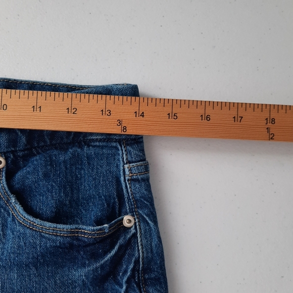 Good American Good Classic Raw Hem High Waist Slim Jeans size 6 - Picture 9 of 14